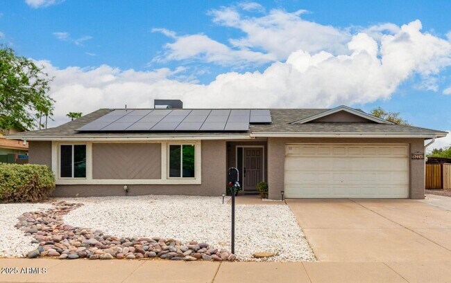 Foto del edificio - 6224 E Evans Dr