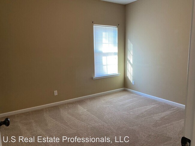 Building Photo - 4 br, 2 bath House - 1256 Peacock Trail