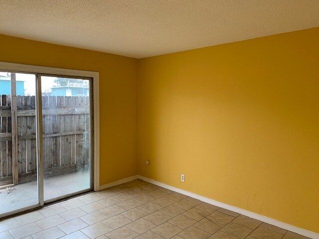Foto del edificio - 4421 Sunrise Ave