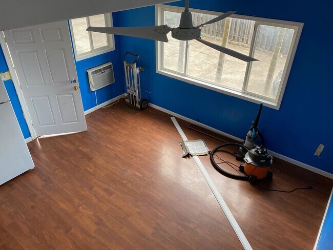 Building Photo - 1 br, 1 bath House - 1801 Piihana St.