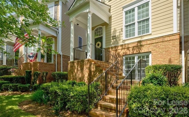 Foto del edificio - 1104 Drayton Ct