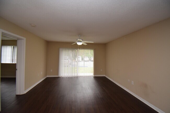 Building Photo - 4177 N Haverhill Rd