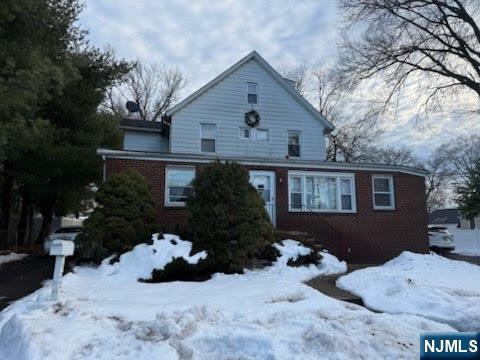 Building Photo - 132 S 1st St