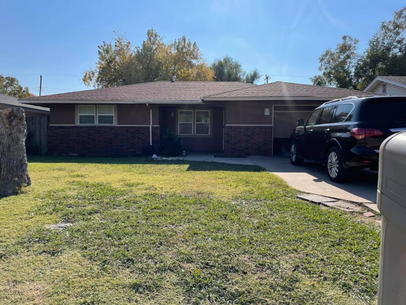 2201 E Birch Ave, Enid, OK 73701 House Rental in Enid, OK