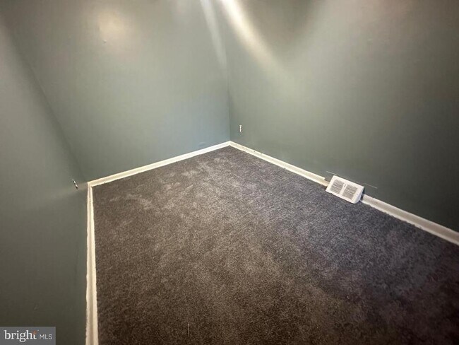 Foto del edificio - 4832 Hoopes St