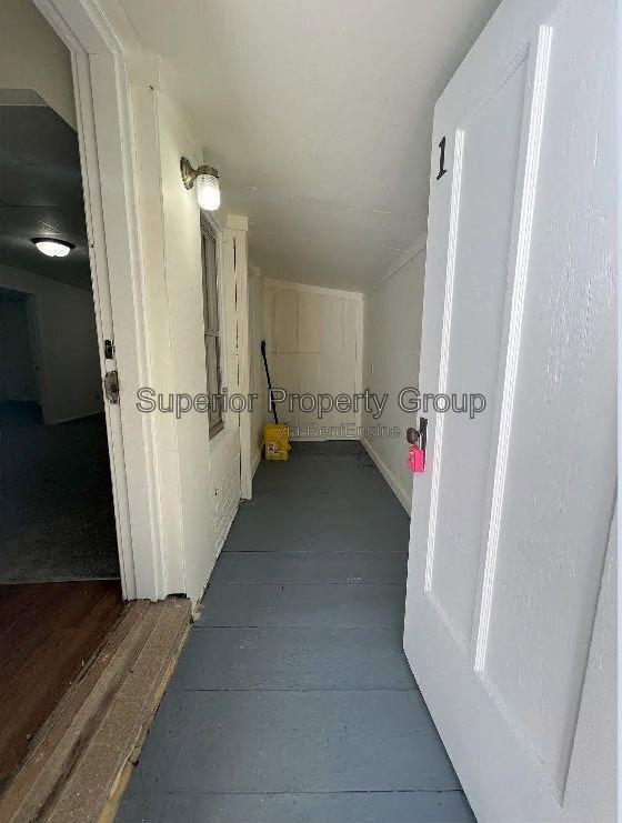 Foto del edificio - 150 S River St