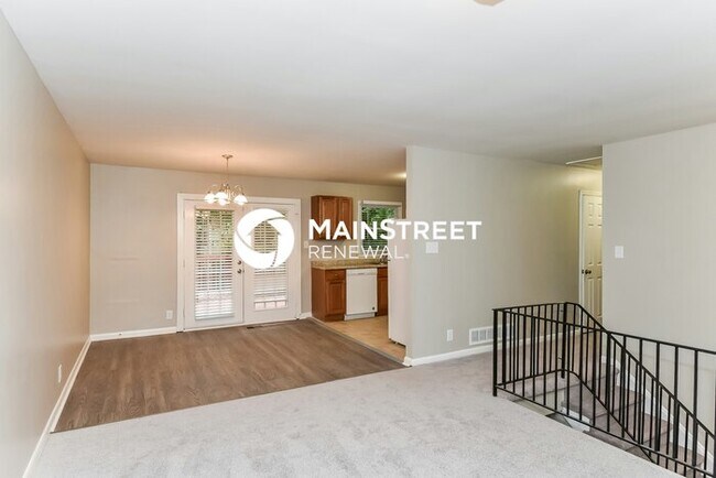 Foto del edificio - 5 Bedroom Pet-Friendly Home in Atlanta, GA with Main Street Renewal