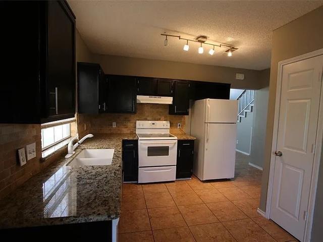 Foto del edificio - 1618 Beach Ln