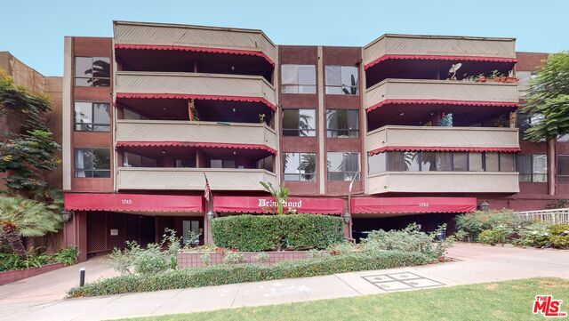 Primary Photo - 1745 Camino Palmero St