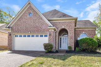 Building Photo - 10243 Hamilton View Dr