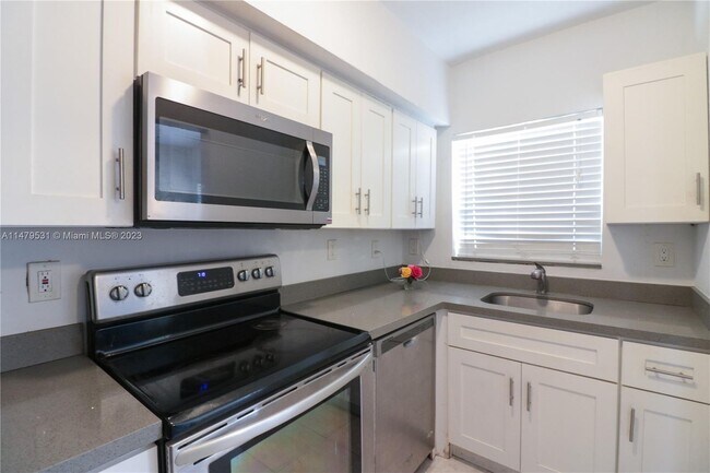 Foto del edificio - 342 NW 84th Terrace