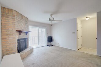 Building Photo - 2800 Jeanetta St