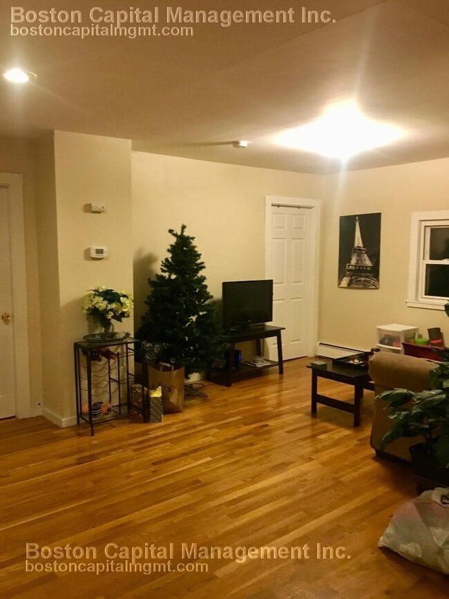 Photo - 42 Sewall St Apartment