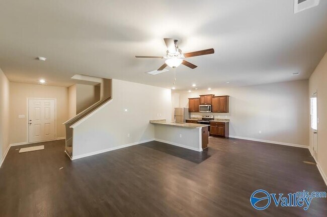Foto del edificio - 1123 Freedom Pkwy