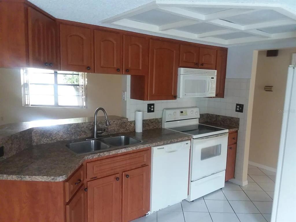 Foto del edificio - 4439 Summerlake Dr