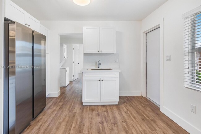 Foto del edificio - 5931 SW 64th St