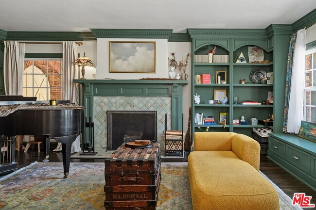 Foto del edificio - 644 N Cherokee Ave