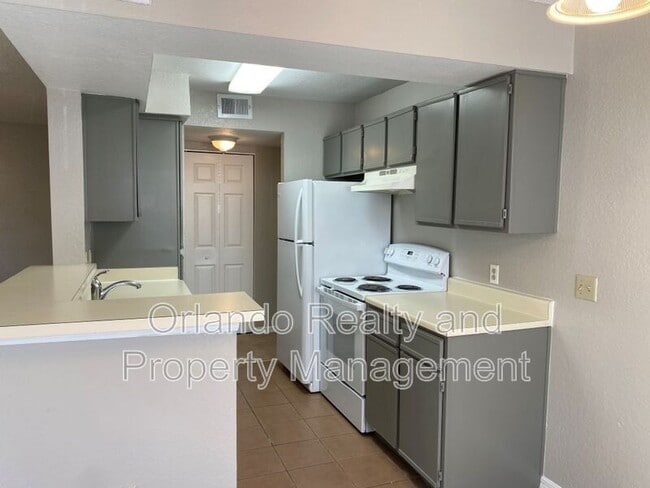 Building Photo - 1037 S Hiawassee Rd