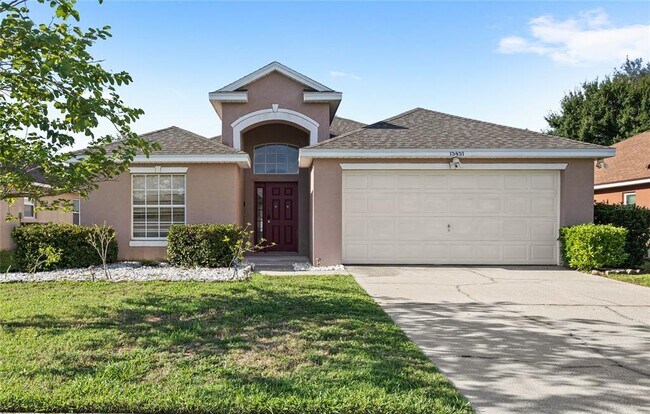 Building Photo - 15451 Markham Dr