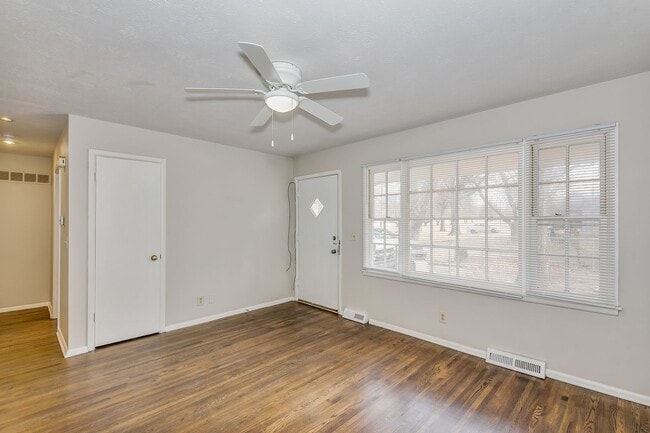 Foto del edificio - 2 Bedroom Duplex with Basement