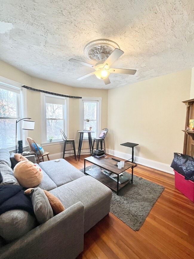 Building Photo - 88 Fisher Ave