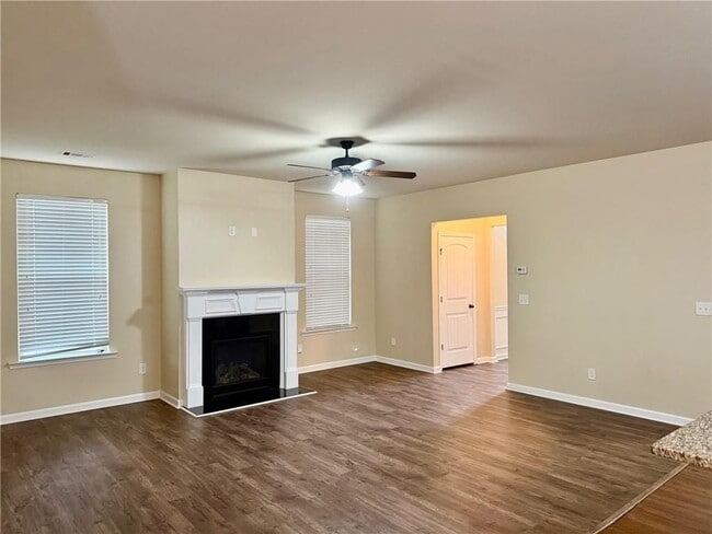 Foto del edificio - 2159 Baywood Tree Ln SW