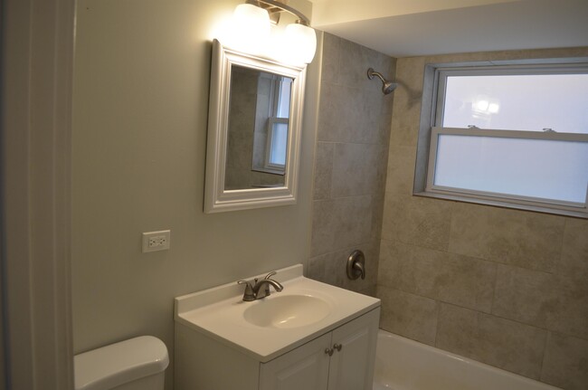 Building Photo - 2945 N 75th Ct