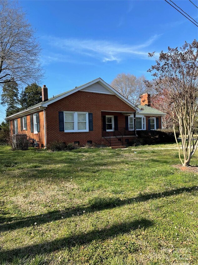 Building Photo - 118 Peach Orchard Rd