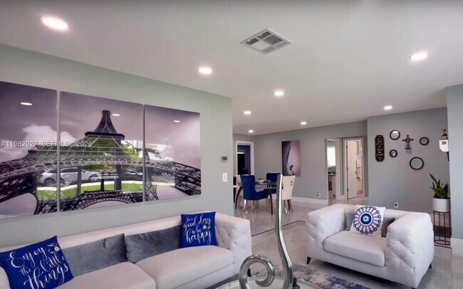 Foto del edificio - 8275 Shadow Wood Blvd