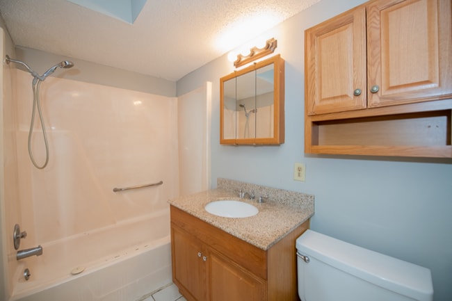 Building Photo - 1390 W Wedington Dr