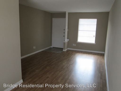 Primary Photo - 5601 Birchman Ave