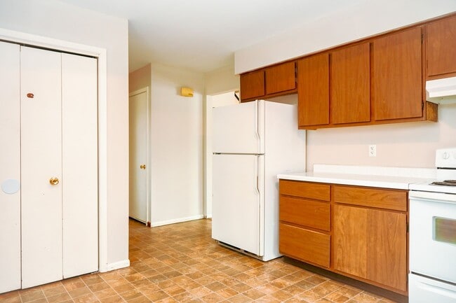 Building Photo - Kimball Duplex 1