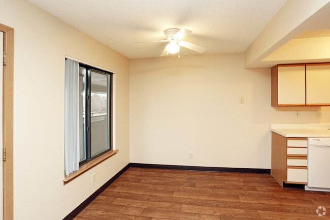 Dining Room - Country Hill