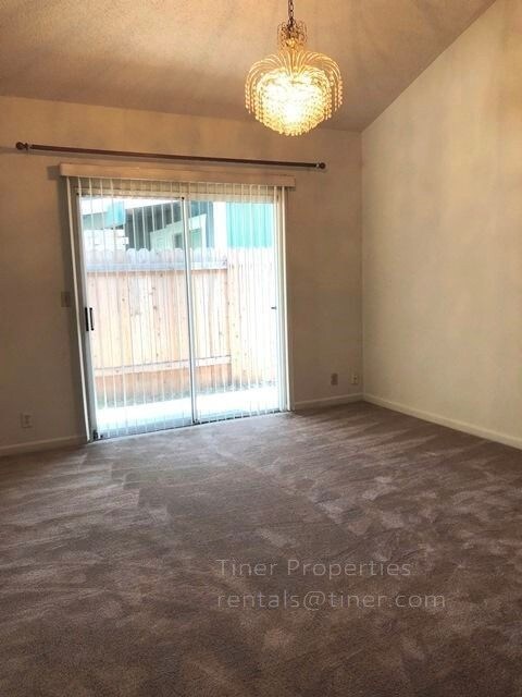 Foto del edificio - 7457 Tierra Way