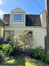 Building Photo - 1637 NE Oar Ave