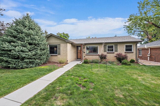 Building Photo - 2636 Vrain St