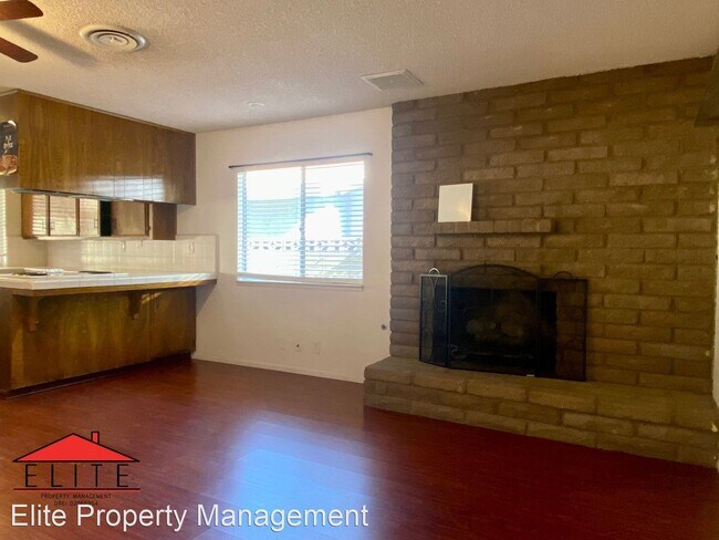 Building Photo - 4 br, 2 bath House - 1039 N. Sherri St.