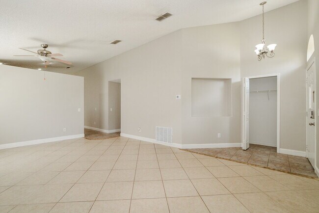 Foto del edificio - 4159 Shadow Creek Cir