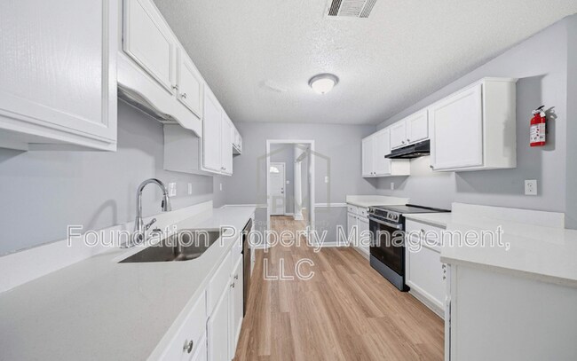 Building Photo - 1491 Appling Wood Cove S