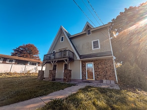 Building Photo - 175 Palmer Ct Building Photo - 175 Palmer Ct