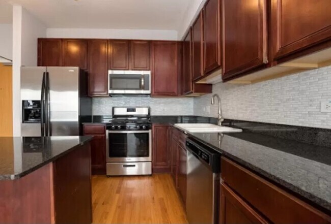 Foto del edificio - 41 E 8th St