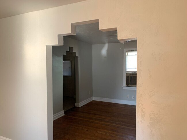 Building Photo - Nice 2 Bed 1 Bath Apartment in Great NW OKC Location! $795 Per Month!
