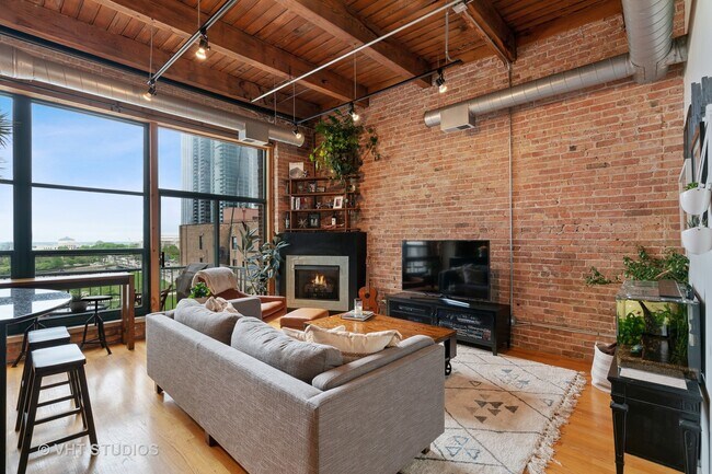 Building Photo - 1133 S Wabash Ave