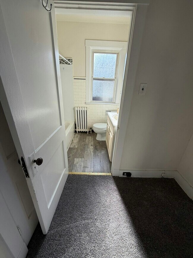 Foto del edificio - 3825-3827-3827 Brighton Rd