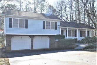 Building Photo - 4258 Castlegate Dr