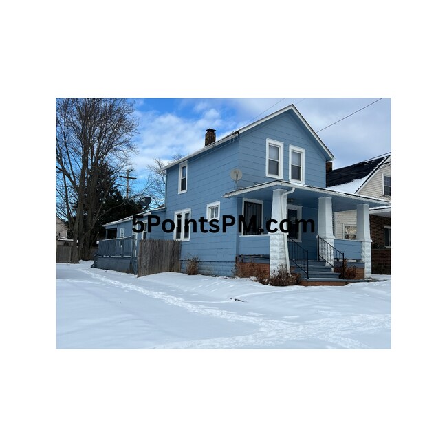 Foto del edificio - 7805 Bancroft Ave
