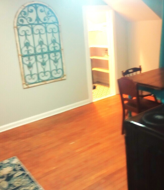 Foto del edificio - 400 E Lead St