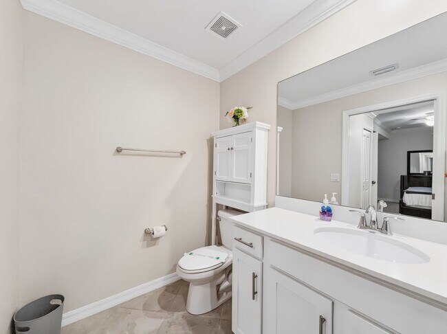 Building Photo - 5807 Double Eagle Cir
