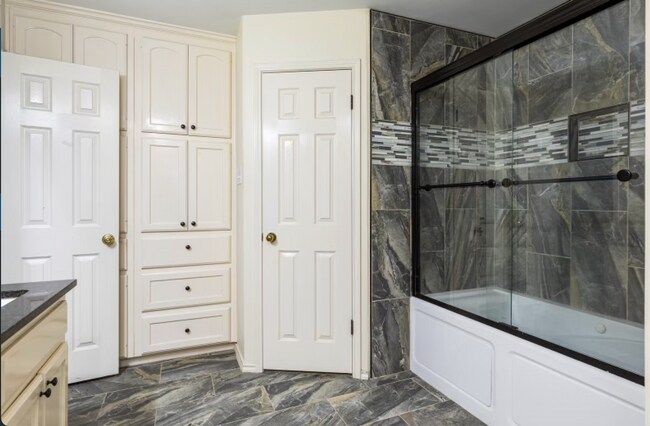 Building Photo - Furnished Bedroom