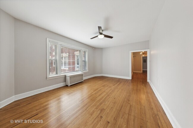 Foto del edificio - 4914 S Drexel Blvd